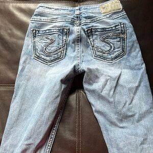 Silver brand, fits small, more like a 24